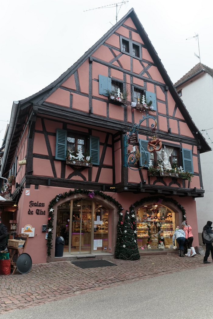 14/12/2018-Eguisheim(Alsace-France)-Marché de Noël