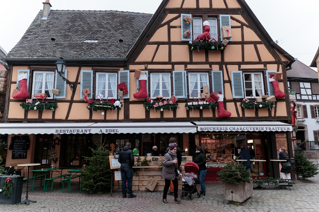 14/12/2018-Eguisheim(Alsace-France)-Marché de Noël