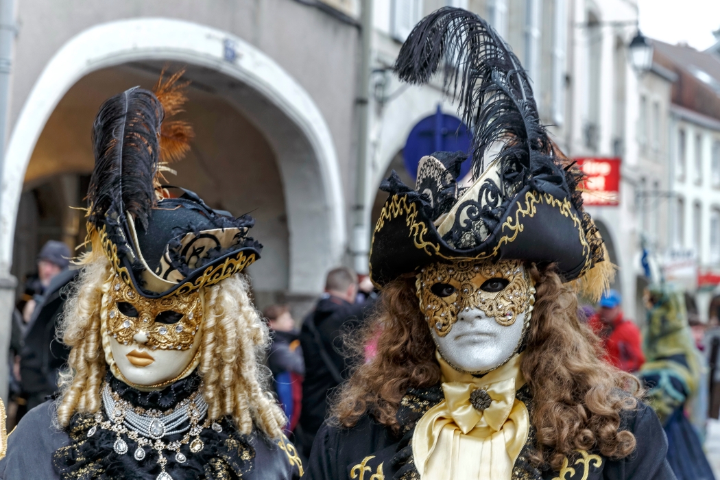 18/03/2017-Remiremont(Vosges)-Carnaval vénitien --> Dans les rue