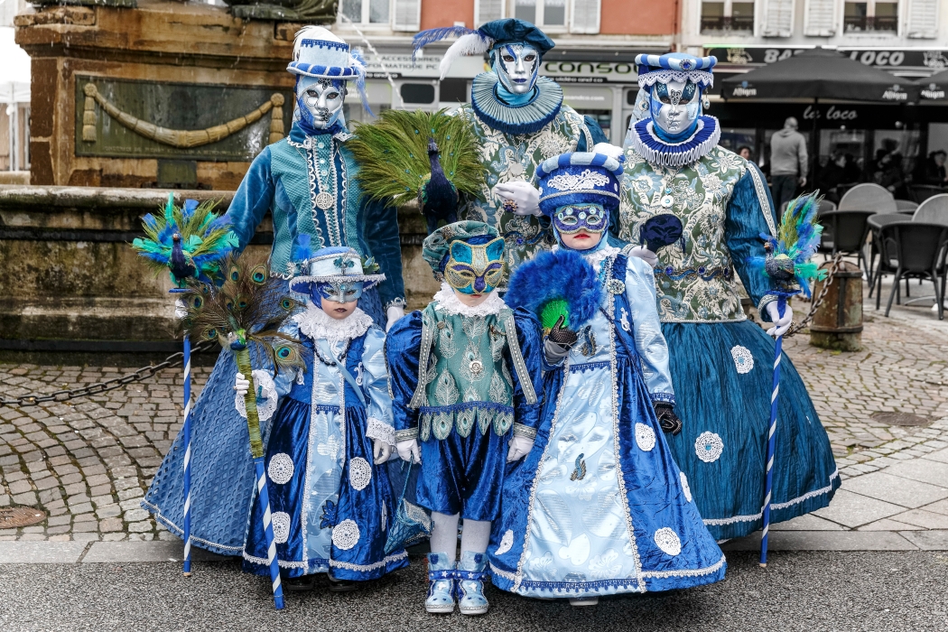 18/03/2017-Remiremont(Vosges)-Carnaval vénitien --> Devant la fo