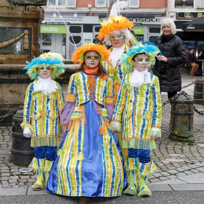 18/03/2017-Remiremont(Vosges)-Carnaval vénitien --> Devant la fo