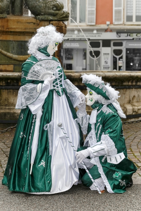 18/03/2017-Remiremont(Vosges)-Carnaval vénitien --> Devant la fo