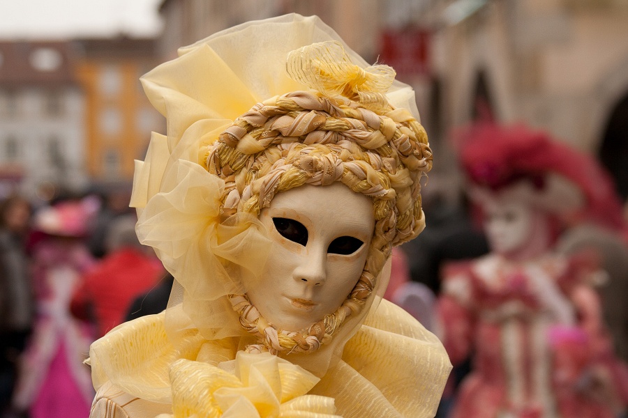 201003-Remiremont-0048-p3-.jpg - 20/03/2010-Remiremont(Vosges)-Carnaval vénitien